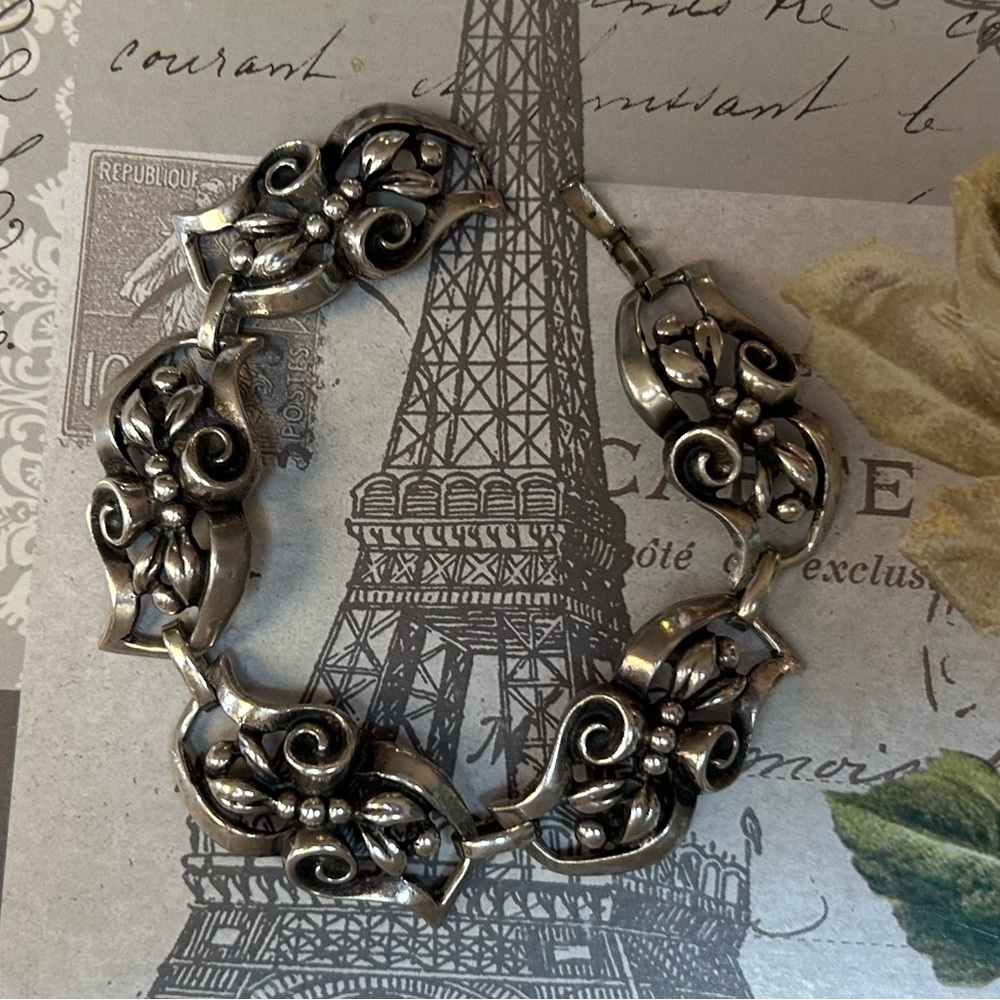 Vintage Floral panel sterling silver bracelet substantial weight